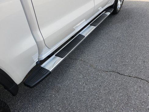 Certified 2022 GMC Sierra 1500 SLT w/ SLT Premium Plus Package image 8