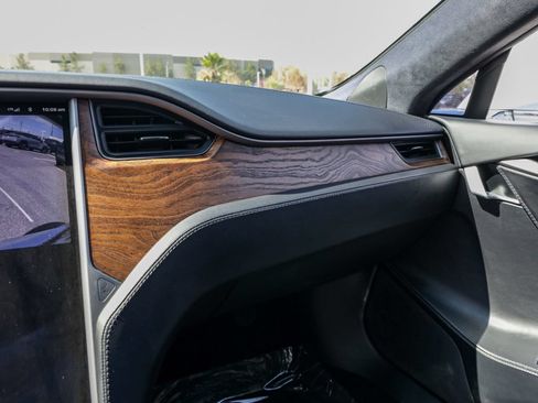 Used 2018 Tesla Model S 75D AWD/4WD image 28