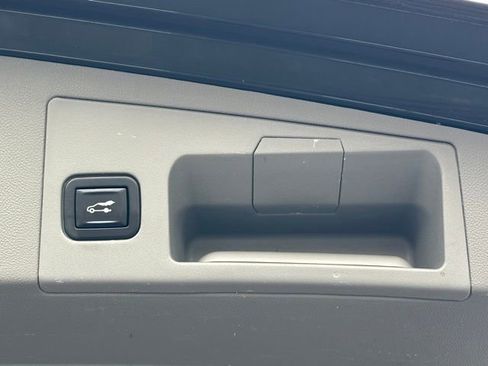 Used 2022 Cadillac XT5 Premium Luxury image 22