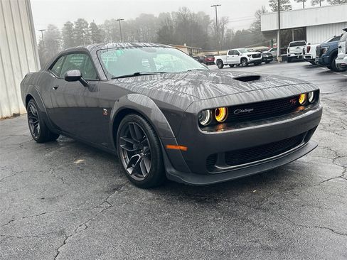 Used 2021 Dodge Challenger R/T Scat Pack image 4