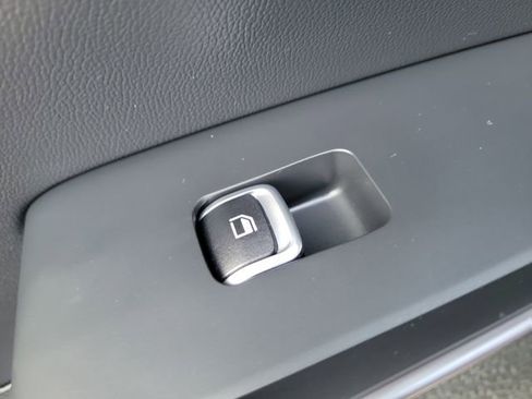 Certified 2025 Kia Sorento EX AWD/4WD image 15