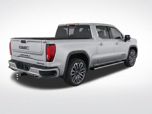 Used 2026 GMC Sierra 1500 Denali Ultimate w/ LPO, Black Badging Package AWD/4WD image 3