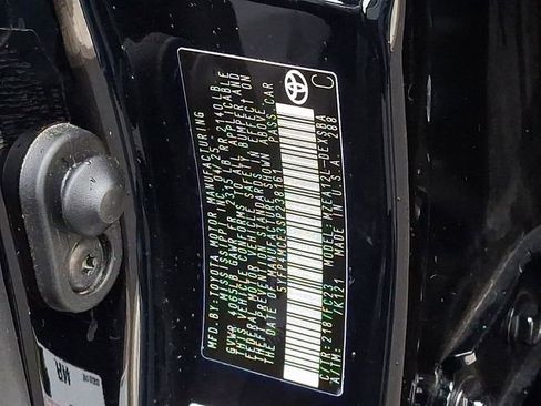 Certified 2025 Toyota Corolla SE w/ SE Premium Package FWD image 28