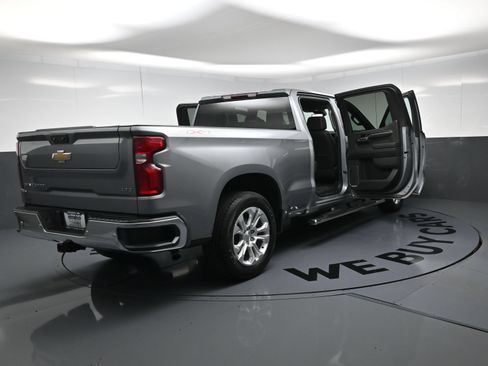 Used 2023 Chevrolet Silverado 1500 LTZ AWD/4WD image 27