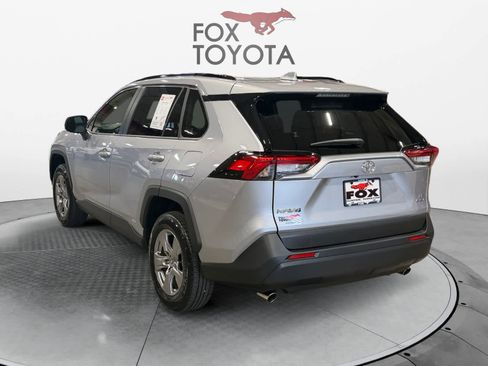 Used 2025 Toyota RAV4 LE AWD/4WD image 4
