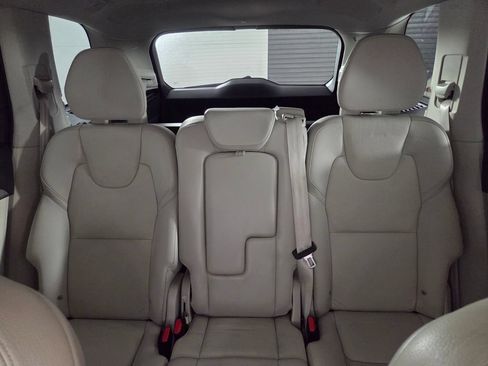 Used 2023 Volvo XC90 B6 Plus w/ Protection Package Premier AWD/4WD image 21