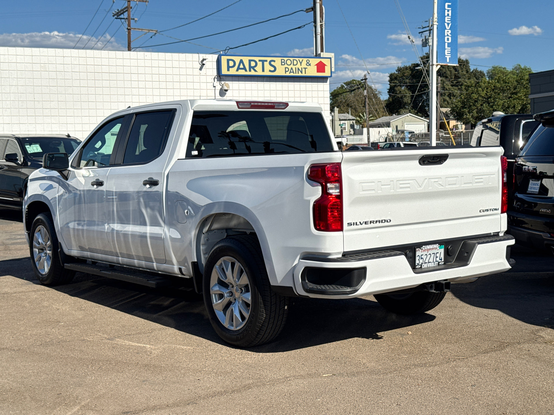 Used 2025 Chevrolet Silverado 1500 Custom RWD image 9