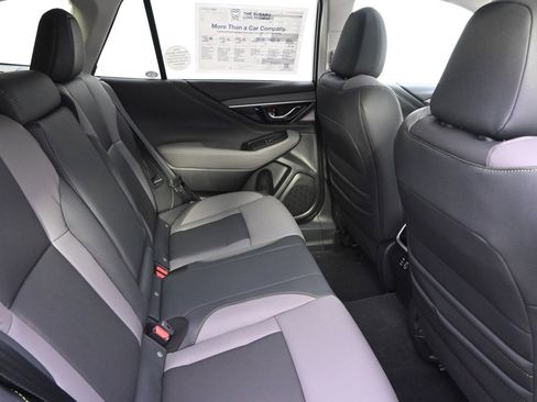 Used 2025 Subaru Outback Onyx Edition image 18