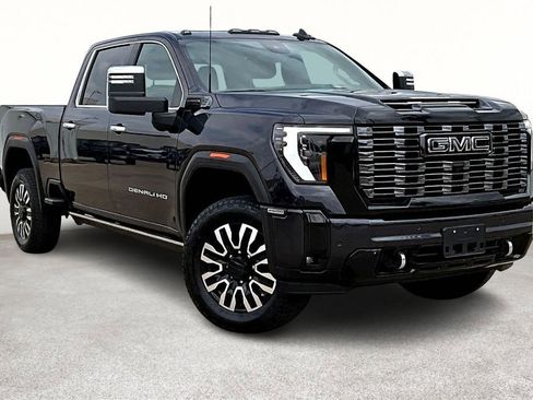 Used 2025 GMC Sierra 2500 Denali Ultimate image 1