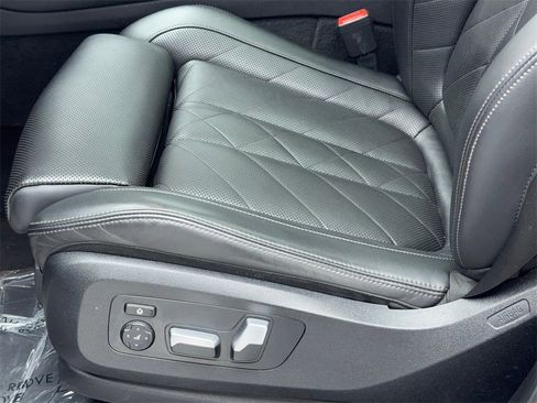 Used 2023 BMW X5 xDrive40i w/ M Sport Package image 39