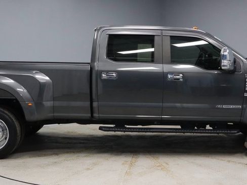 Certified 2019 Ford F450 XL w/ STX Appearance Package image 9