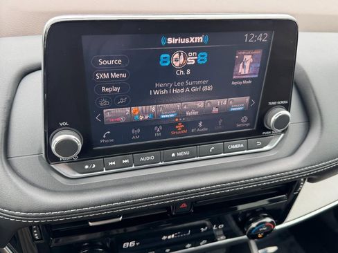 Used 2023 Nissan Rogue SV image 19