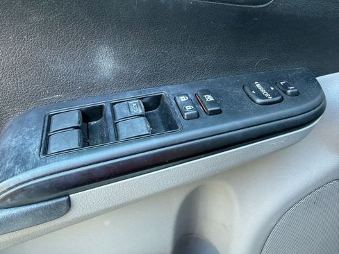 Used 2012 Toyota Camry LE image 14