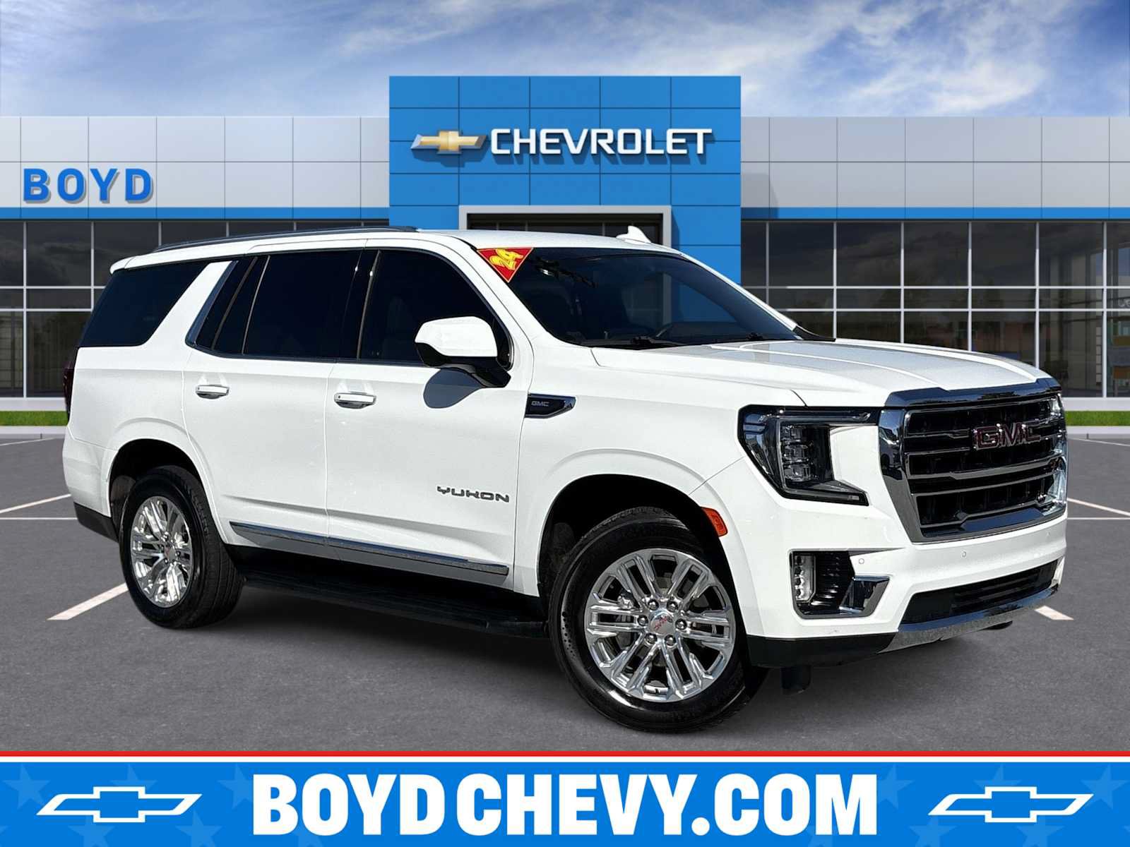 Used 2024 GMC Yukon SLT RWD image 1