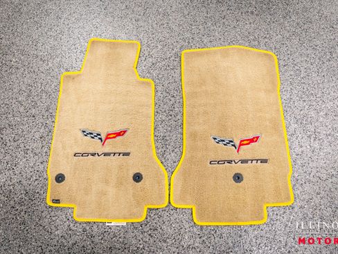 Used 2005 Chevrolet Corvette Coupe w/ Preferred Equipment Group RWD image 31