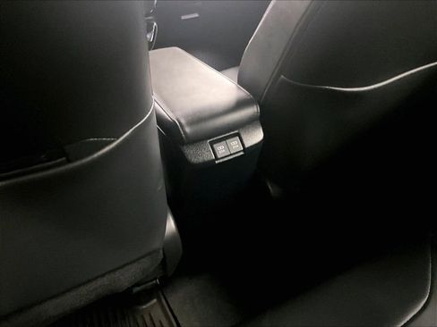 Certified 2022 Toyota Prius Prime XLE FWD image 27
