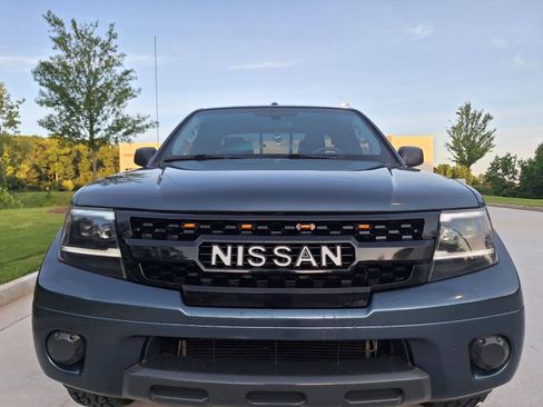 Used 2014 Nissan Frontier SV RWD image 11