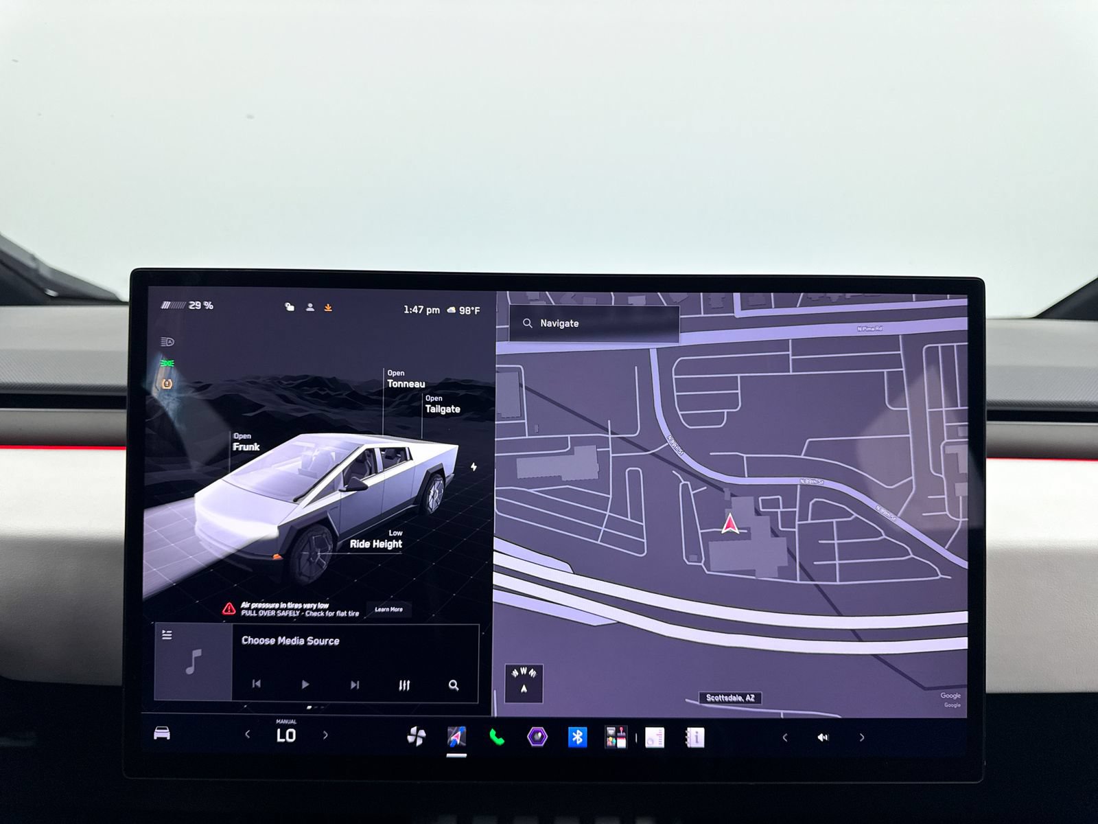 Used 2024 Tesla Cybertruck AWD Crew Cab image 19