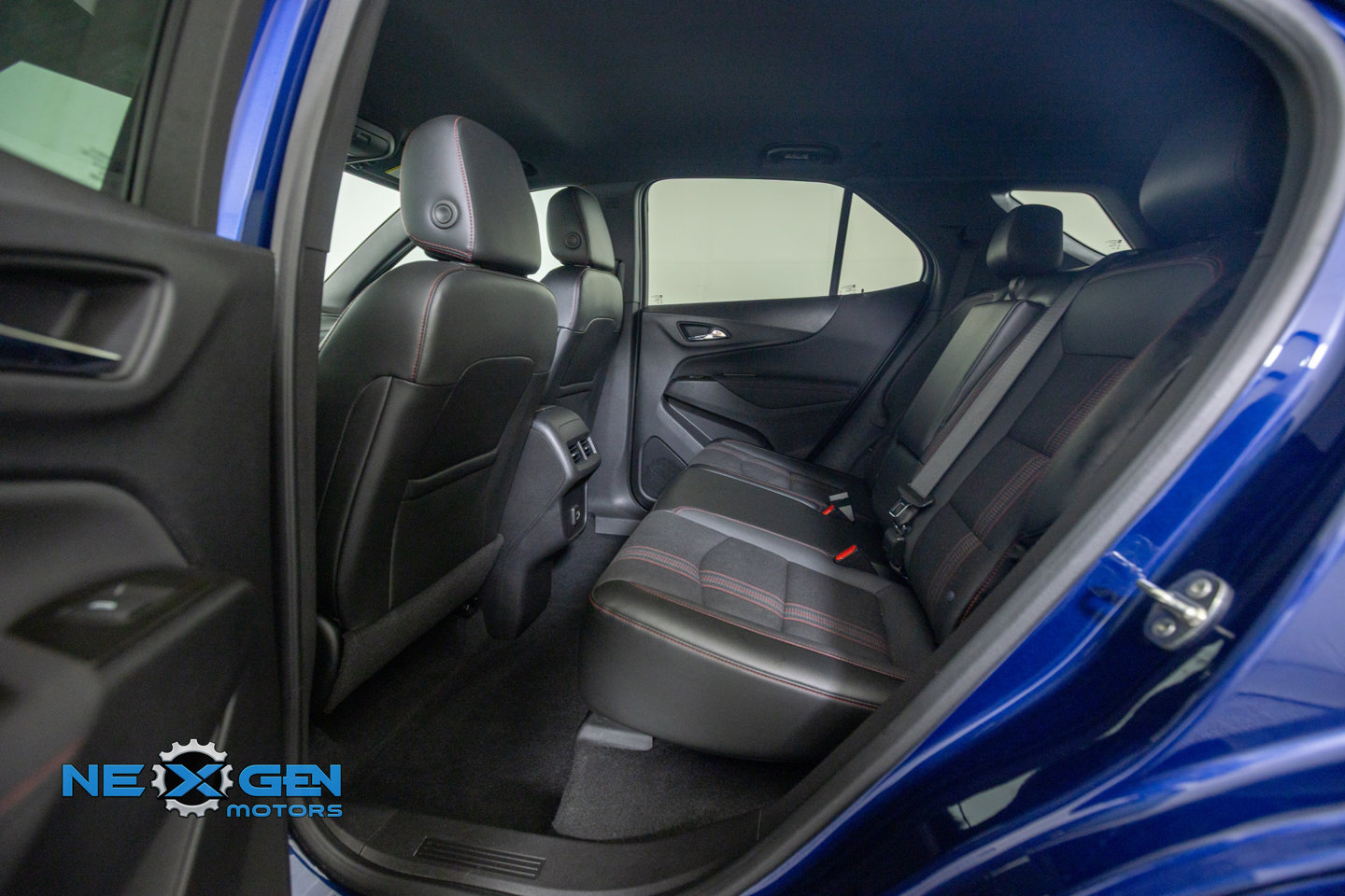 Used 2022 Chevrolet Equinox RS w/ LPO, Floor Liner Package FWD image 29