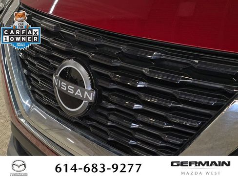 Used 2022 Nissan Rogue SV image 16