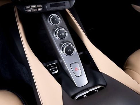 Certified 2019 Ferrari Portofino image 50