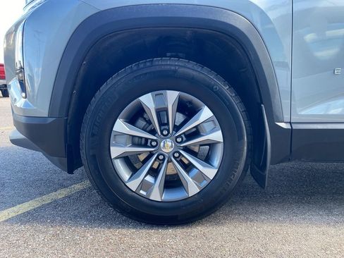 Used 2025 Chevrolet Equinox LT w/ Convenience Package II image 16