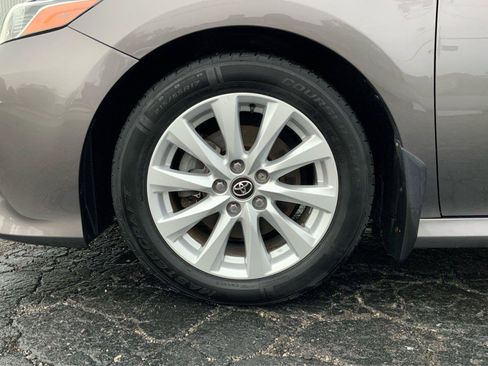 Used 2020 Toyota Camry LE FWD image 24