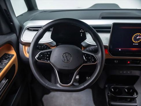 New 2025 Volkswagen ID. Buzz Pro S image 19