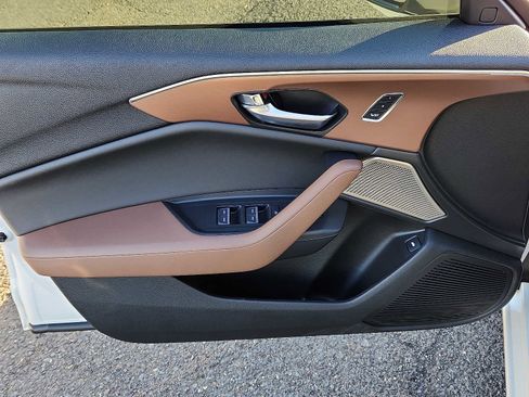 Used 2023 Acura TLX w/ Technology Package image 12