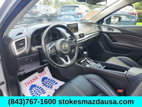 Used 2017 MAZDA MAZDA3 Touring FWD image 6