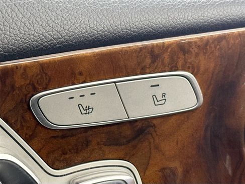 Used 2017 Mercedes-Benz E 300 4MATIC image 34