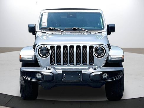 Used 2023 Jeep Wrangler Unlimited Sahara AWD/4WD image 3