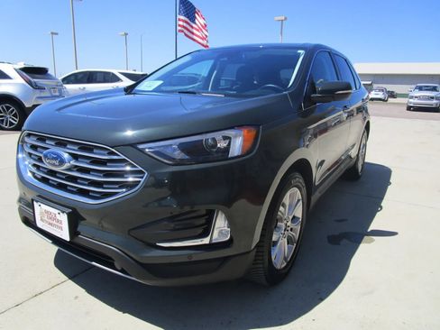Used 2023 Ford Edge Titanium w/ Cargo Accessory Package AWD/4WD image 5