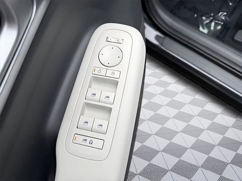 New 2026 Hyundai Santa Fe SE image 12