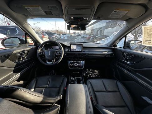 Certified 2022 Lincoln Corsair AWD w/ Equipment Group 101A image 3