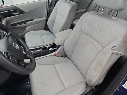 Used 2016 Honda Accord LX image 14