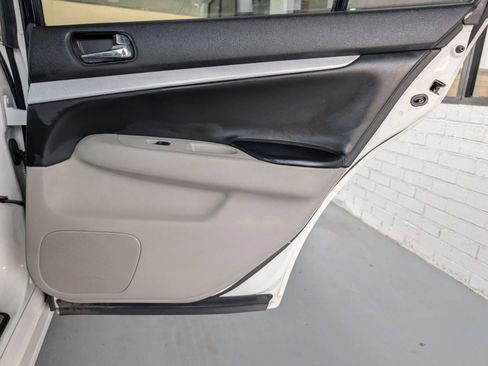 Used 2009 INFINITI G37 Journey w/ Premium Pkg image 19