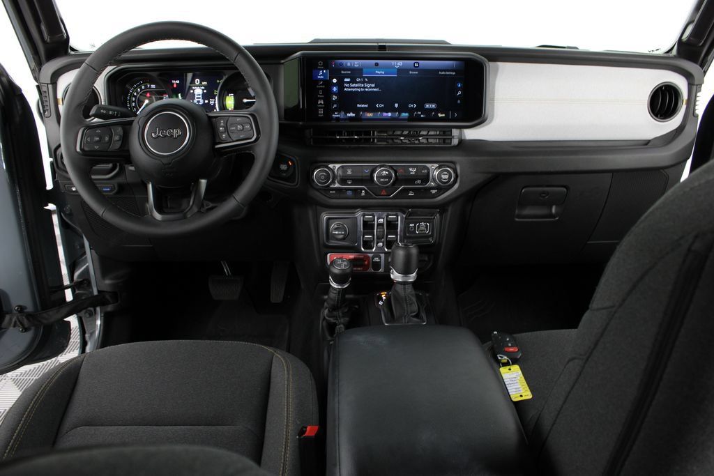 Used 2025 Jeep Wrangler Unlimited Sport S 4xe AWD/4WD image 9