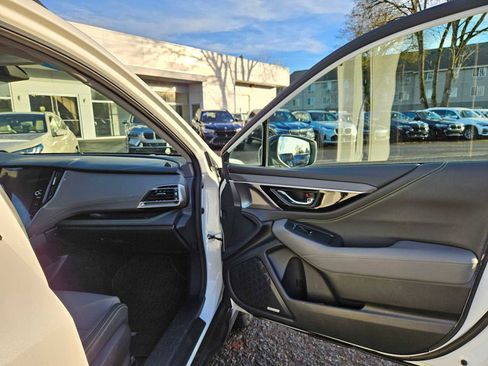 Used 2024 Subaru Outback Onyx Edition image 10