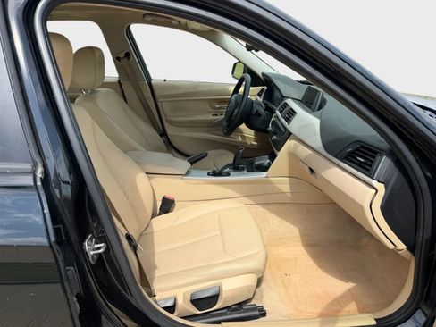 Used 2015 BMW 320i Sedan RWD image 14