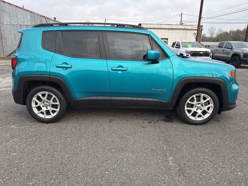 Used 2019 Jeep Renegade Latitude image 4