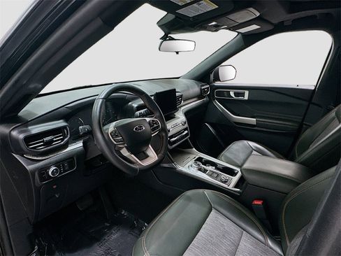 Used 2022 Ford Explorer Timberline image 9