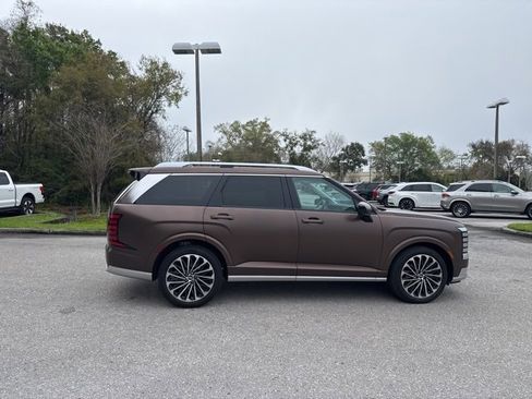 Used 2026 Hyundai Palisade Calligraphy image 7