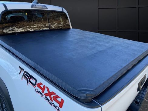 Used 2023 Toyota Tacoma TRD Off-Road image 48