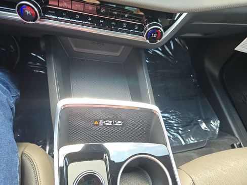 New 2026 Chevrolet Equinox LT w/ Convenience Package II image 34