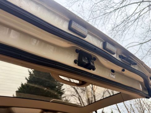 Used 2001 Lexus LX 470 4WD image 45