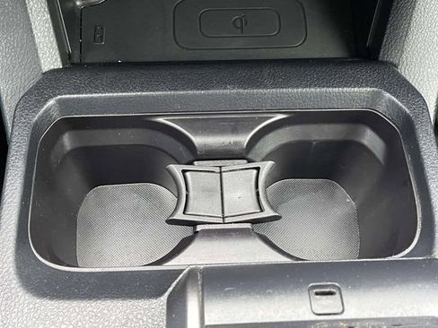 Used 2018 Toyota Tacoma TRD Off-Road image 24