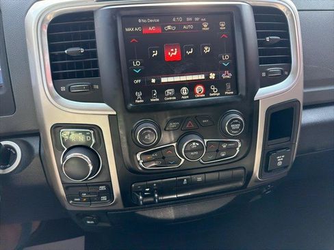 Used 2017 RAM 1500 Classic SLT w/ SLT Plus D←cor Group AWD/4WD image 16
