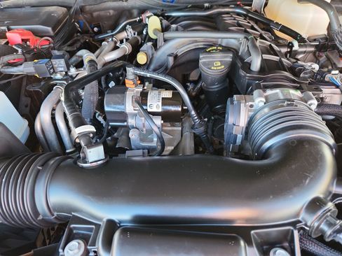 Used 2022 Jeep Wrangler Unlimited Sport image 15