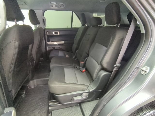 Used 2023 Ford Explorer XLT AWD/4WD image 27